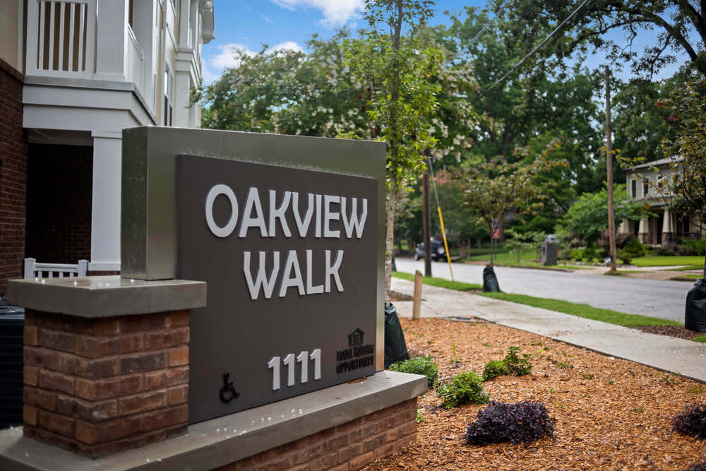 Oakview Walk Close up of sign